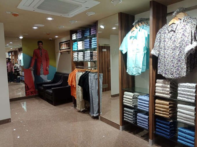 Linen Club